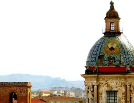 Delle Carrozze Al Ballaro * Palermo